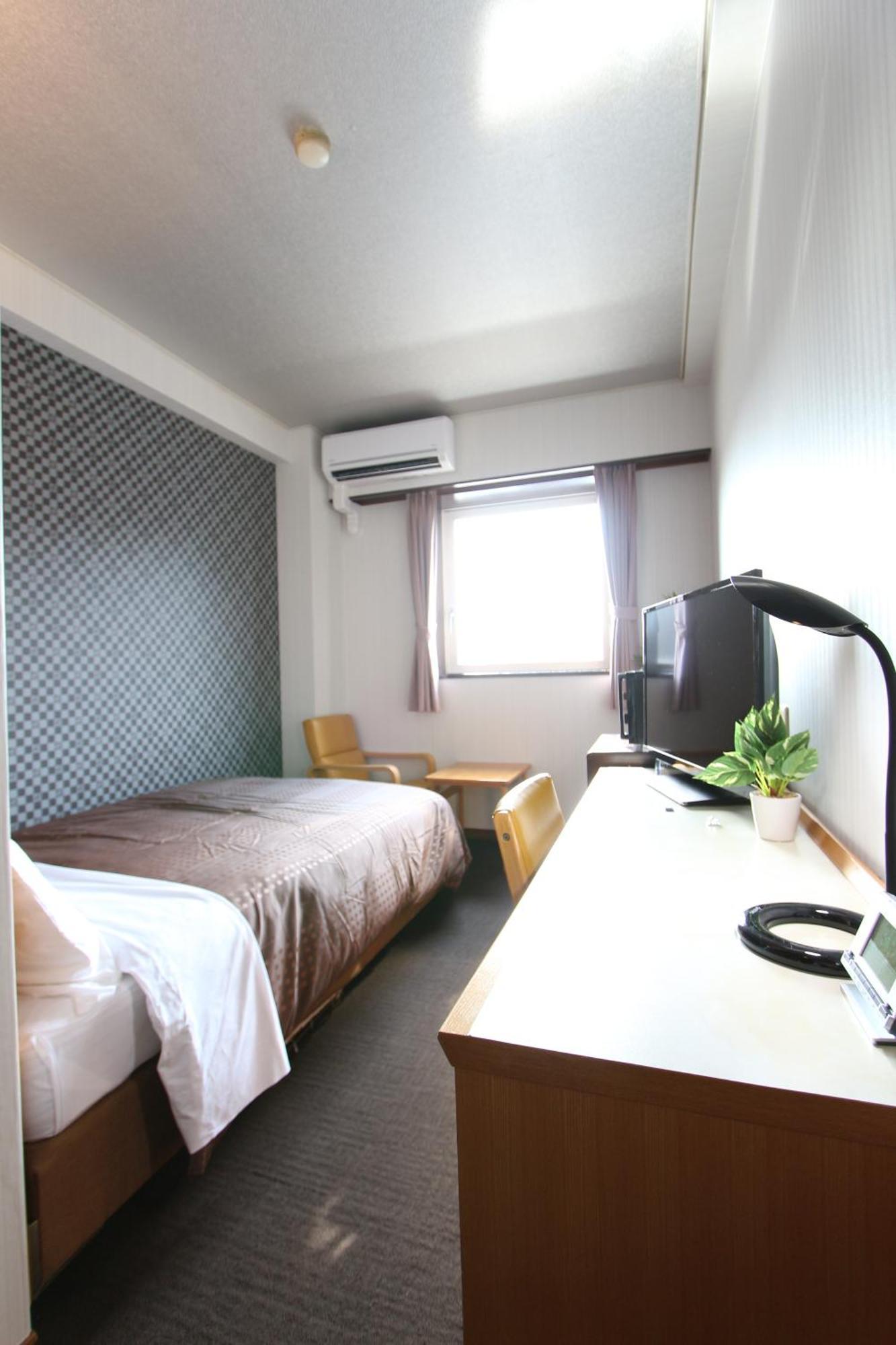 Hotel Livemax Budget Utsunomiya Buitenkant foto