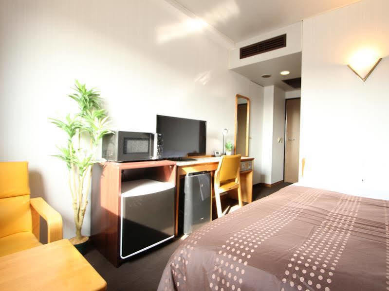 Hotel Livemax Budget Utsunomiya Buitenkant foto