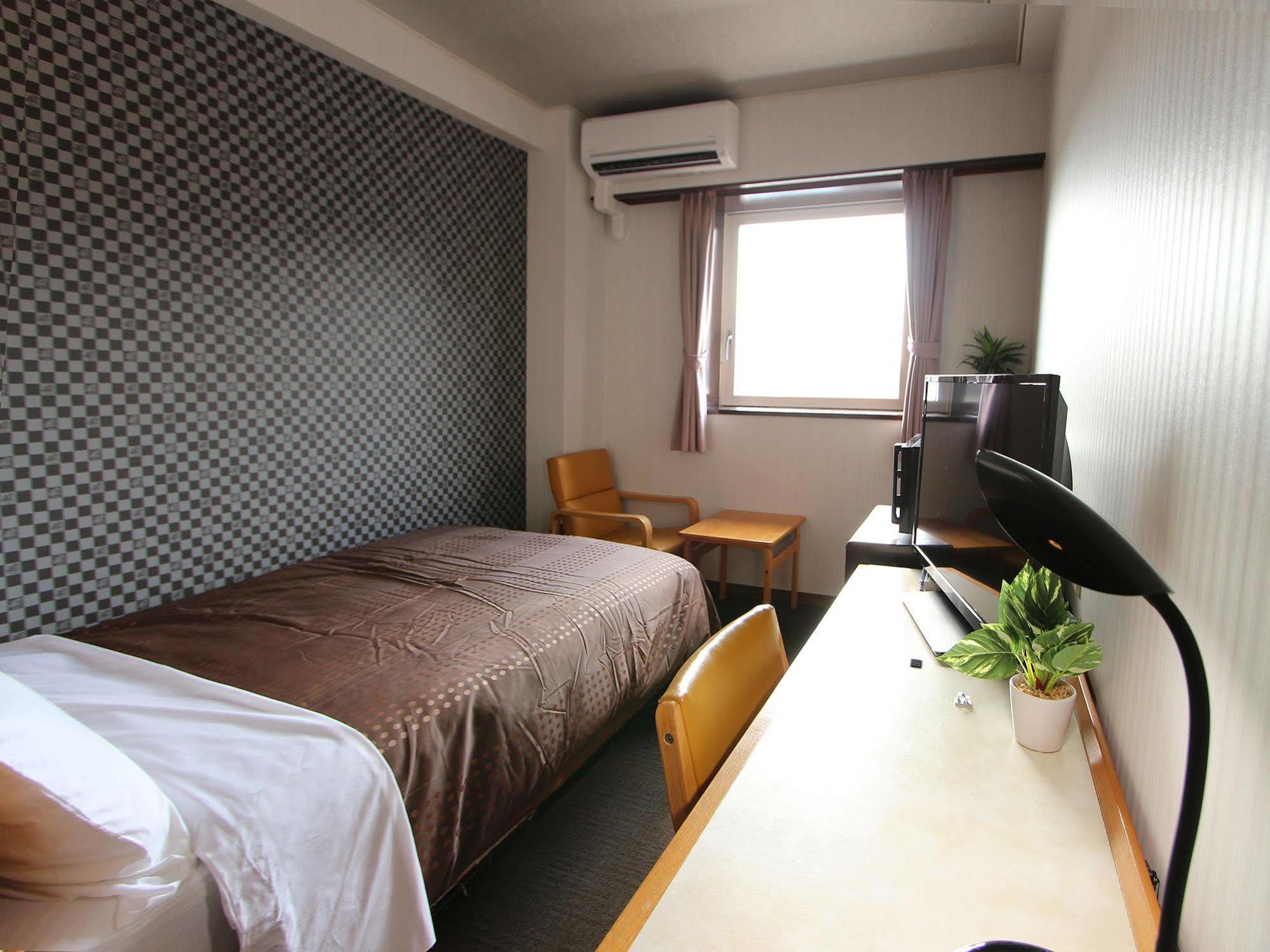 Hotel Livemax Budget Utsunomiya Buitenkant foto